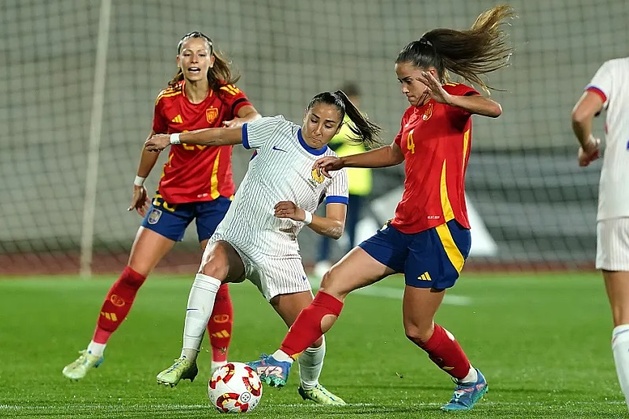 Sonia Ouchene en action face à l'Espagne (photo RFEF)