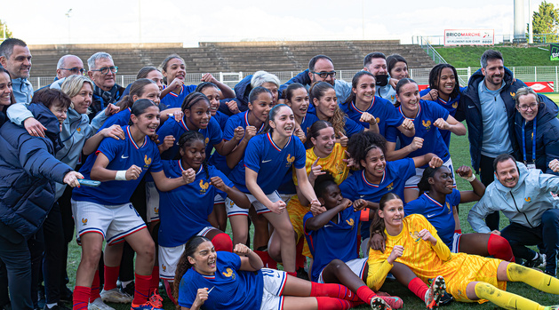 La joie tricolore qualifiée pour l'Euro aux Iles Féroé (photo Gianni Pablo)