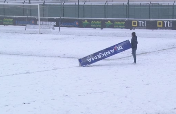 #D1Arkema - La neige perturbe la journée : deux reports