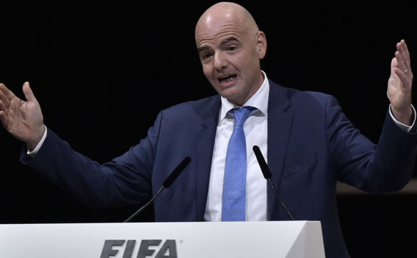 International - Le Président de la FIFA étudie la possibilité d'une Ligue Mondiale Féminine