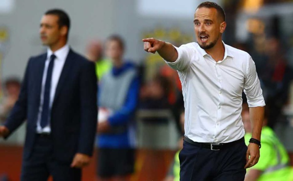 Angleterre - La Fédération met fin au contrat de Mark SAMPSON