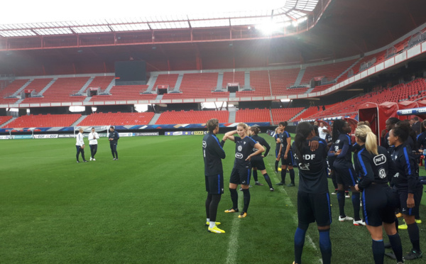 Bleues - La FRANCE aura le soutien populaire face à l'ANGLETERRE