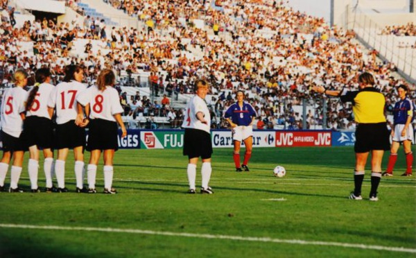 Bleues - Après 1992 et 2000, une troisième au VELODROME