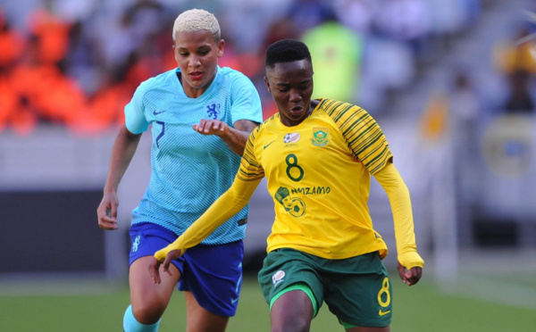 International - Les PAYS-BAS vainqueurs des BANYANA BANYANA, succès du DANEMARK, le CHILI muet