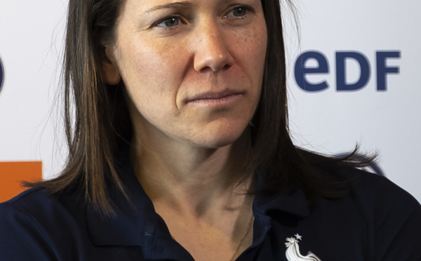 Bleues - Trois questions à Elise BUSSAGLIA : "Je resterai à Dijon oui, et je terminerai là-bas (en 2020)"