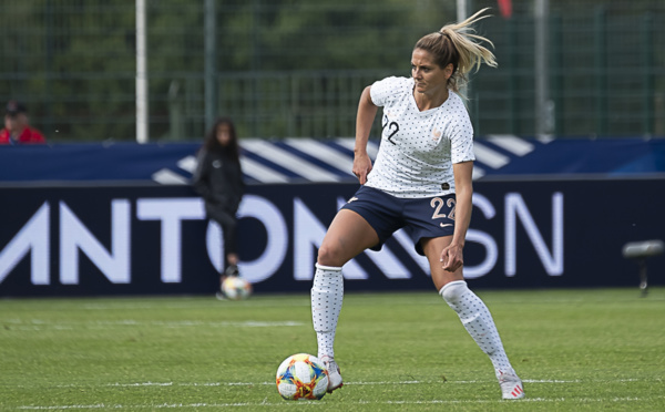 Bleues - Julie DEBEVER : « Il peut se passer plein de choses, il faut que je sois là si besoin »