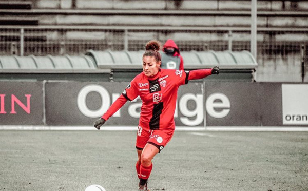 Elodie NAKKACH (Dijon FCO) : "Je pense que le PSG peut être champion cette saison"