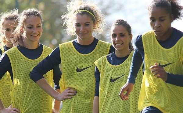 Bleues - Les deux entraînements de mardi en vidéo (FFF TV)