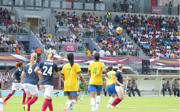 Bleues - FRANCE - BRESIL : les temps fort en vidéo (FFF TV)