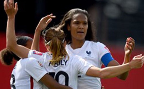 Bleues - Les réactions après MEXIQUE - FRANCE