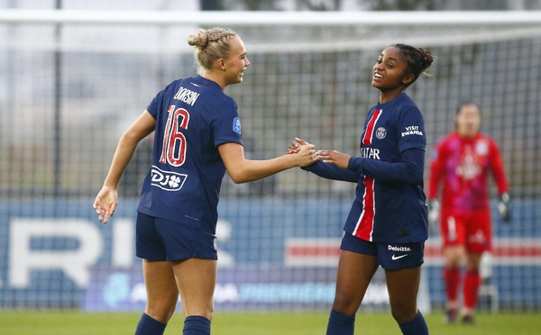 Premier but pour Dorsin, félicitée par Fazer (photo PSG)