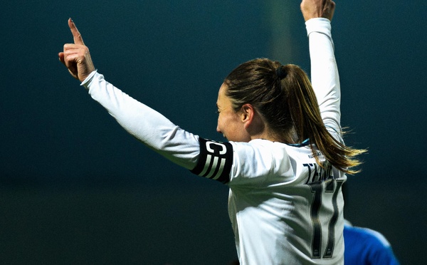 Thiney a ouvert le score d'un magnifique lob excentré (photo Paris FC)