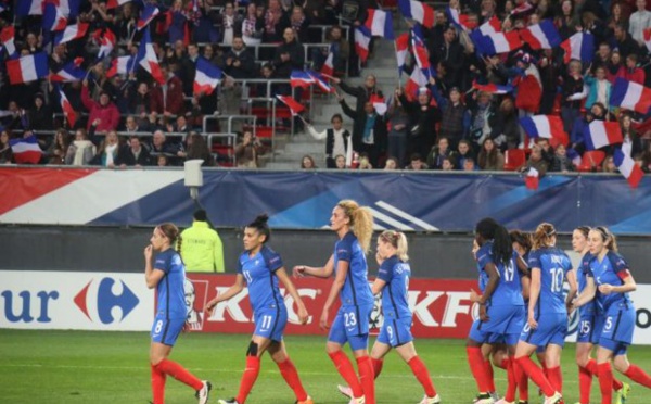 Bleues - Deux rencontres face à la CHINE et le CANADA avant les JO