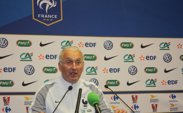 #Bleues - Philippe BERGERÔO : "Ce n'était pas tout à fait l'équipe que l'on avait prévue d'aligner"