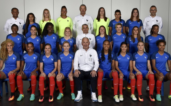 Bleues - Les Françaises prennent la pose