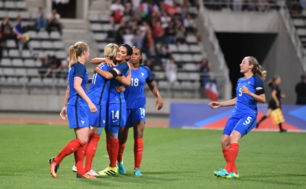 Bleues - Succès net face à la CHINE (3-0)