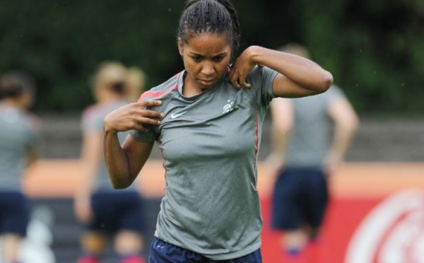 Bleues - Incertitude sur Laura GEORGES aux JO ; Laure BOULLEAU opérée mardi