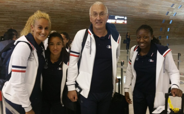 JO 2016 - Les Bleues en LACOSTE pour les tenues de présentation, NIKE pour les tenues sportives