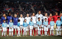 Bleues - AUSTRALIE, CAMEROUN et BRESIL au programme