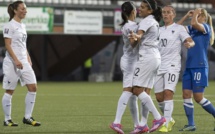 Coupe du Monde 2015 (Zone Europe) - Gaëtane THINEY termine co-meilleure buteuse, Louisa NECIB meilleure passeuse