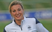 Bleues - Claire LAVOGEZ, première heure avec les Bleues (FFF TV)