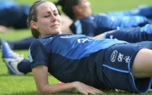 Bleues - Sabrina DELANNOY : "Les échecs précédents tirent le groupe vers le haut"