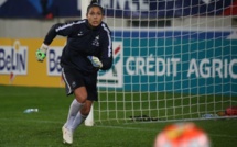 Bleues - Karima BENAMEUR remplace Méline GERARD